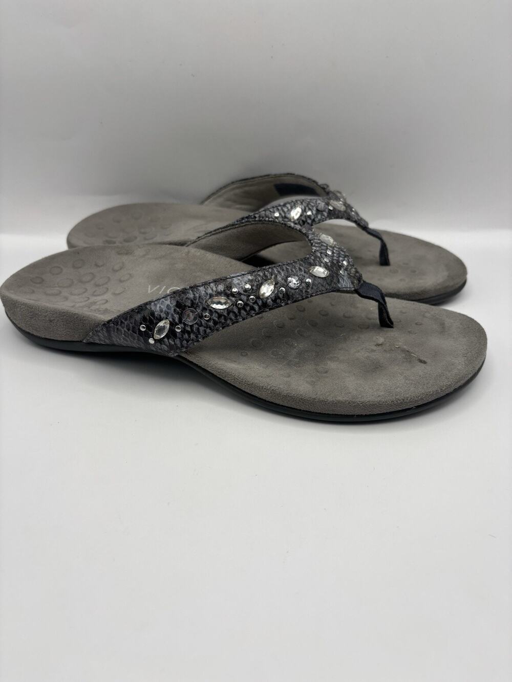 Vionic Lucia Gray Thong Gemstone Sandals Women Size 10
